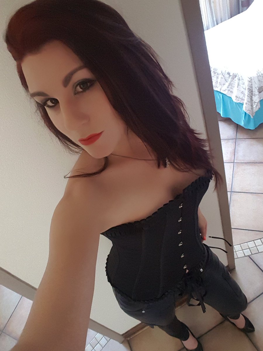 PheonixSasha's tweet photo. Happy Monday lovies💋💋 #onlyfansleak #onlyfansgirl #onlyfansmodel #onlyfan #onlyfans_girl #Only18 #model https://t.co/qfhViMPXUk