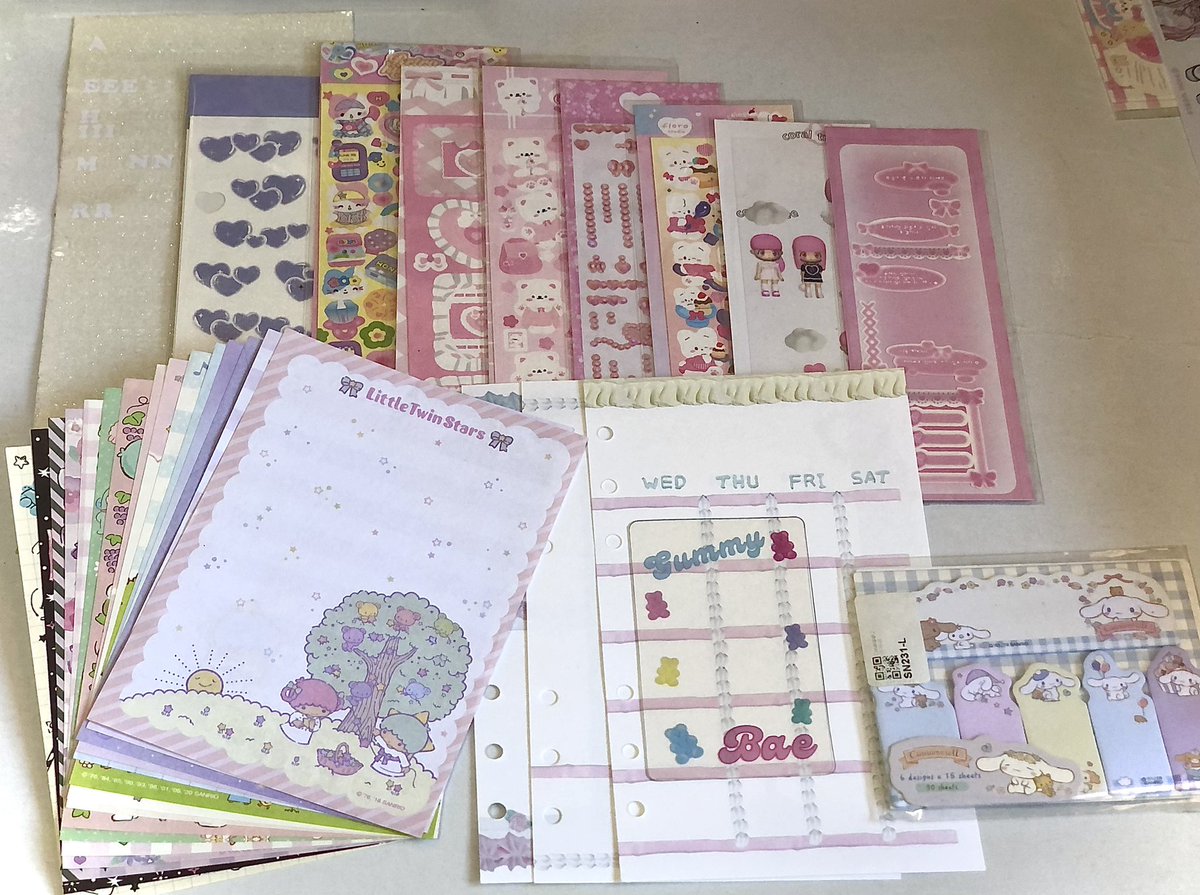 0201luver_'s tweet photo. wts lfb ph 🎧

deco stickers set (notepads + stickers + pc frame) - 300php + pf

⁃mop : gcash
⁃payo
⁃reply / dm to claim! (mine + pic)

carrd : https://t.co/PTqaco9F5l https://t.co/Pzf1IvDk4I