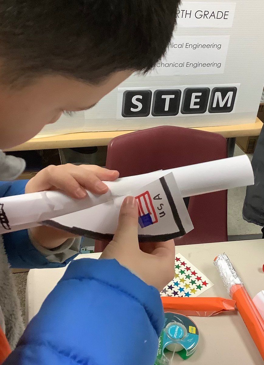 Gamerd0g's tweet photo. Blast Off!! Third grade #STEM Flight Engineers focus their attention on wing design as they drew prototype models of rockets, then built and tested their ideas on an outdoor launch pad! @Boeing #STEMeducation https://t.co/UWmhvV3LxQ
