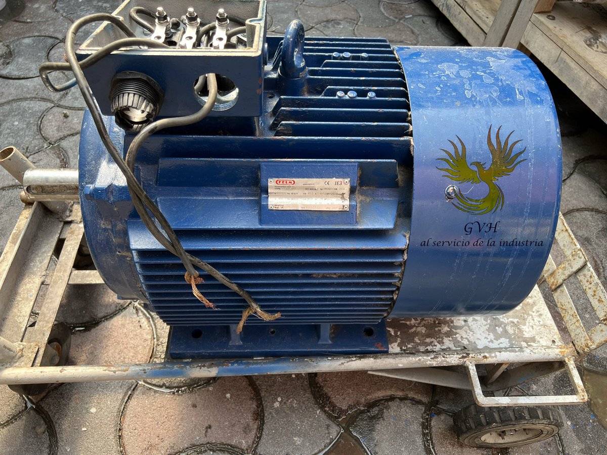 EmbobinadoGVH's tweet photo. Mantenimiento preventivo a motor trifásico marca Felm de 61 Kw. #serviciogvh #mantenimientopreventivo #felm #motortrifasico #embobinado #motoreselectricos #reparacionmotorelectrico https://t.co/DWFYl7rccX