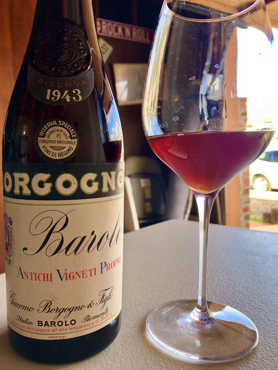 ChefjoaquinSD's tweet photo. For 80 years old this wine was perfect.  Aromas evolved over the course of an hour from iron to mushrooms to oranges to bacon fat.  It changed color three times.  Wine is weird.  #wine #barolo #WWII drinking history. https://t.co/2jSJ3kc4t0