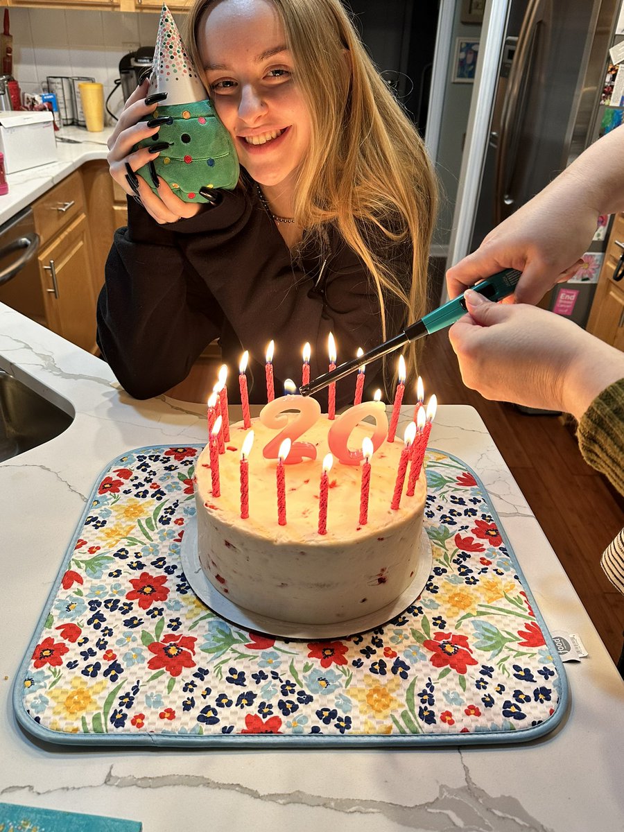 boilermaker91's tweet image. Hard to believe this one is 20! Happy Birthday Riley! Super proud of the person you’ve become! You keep me on my toes, but I love you more than you know!