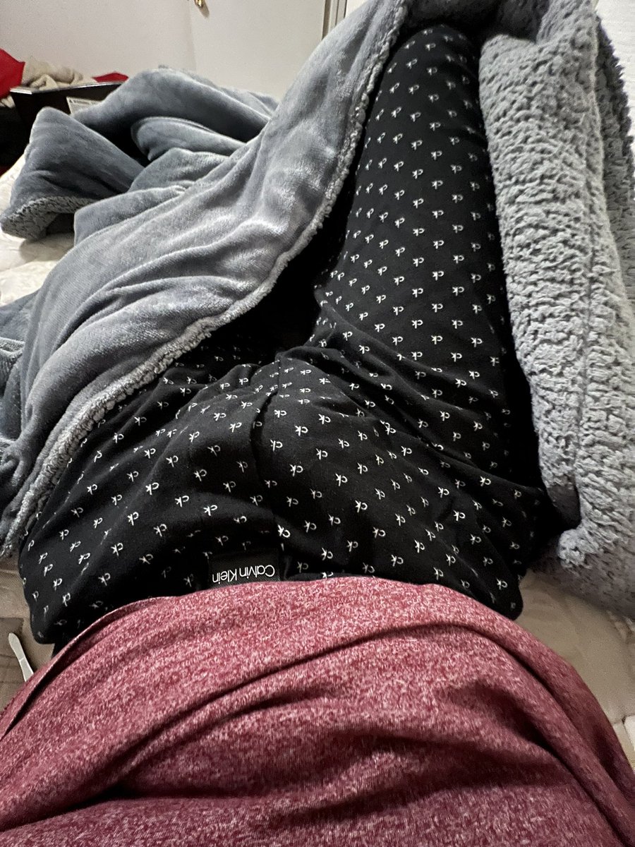 JohnnyRawson1's tweet photo. Les enseño mi nueva pijama 🥵 https://t.co/yXJWRUeZMn