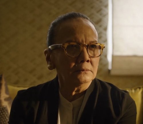 Todos estamos de acuerdo, lo que dió más miedo en este capítulo, es esta señora diciendo "Bombardeen todo". #TheLastOfUsHBO