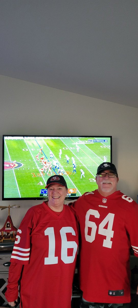 MikeMinadeo5150's tweet photo. Go 49ers! https://t.co/atBw2idbVR