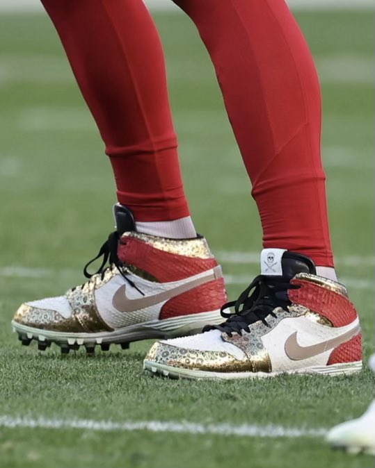 George Kittle got custom Air Jordan 1 cleats and shoes for the @49ers playoff game 🔥 (via @TheShoeSurgeon)