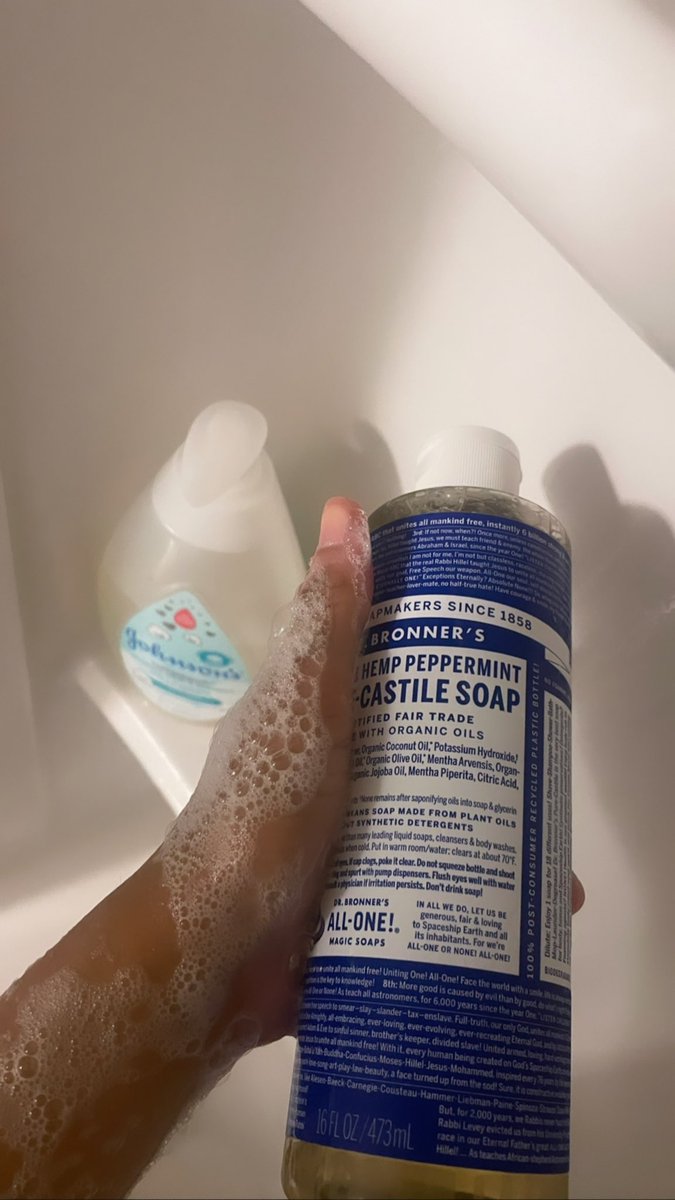 msthickherself's tweet image. just makin sure y’all washin y’all ass right💯