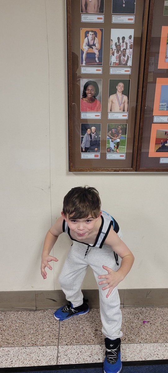 lebe1919's tweet photo. Son was excited to wrestle at @TonyDangeloWWE High School!! His favorite NXT wrestler more now!  #BTSChicago https://t.co/r7d7aqYKZI