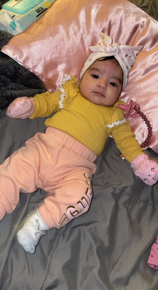 _auuubreee's tweet photo. 2 𝑜𝒻 𝓂𝓎 2 𝒮𝒸𝑜𝓇𝓅𝒾𝑜 𝒹𝒾𝓋𝒶𝓈🤎🦂👑 #scorpiobaby #10252022 ♏️ https://t.co/yHlIS3vQB5
