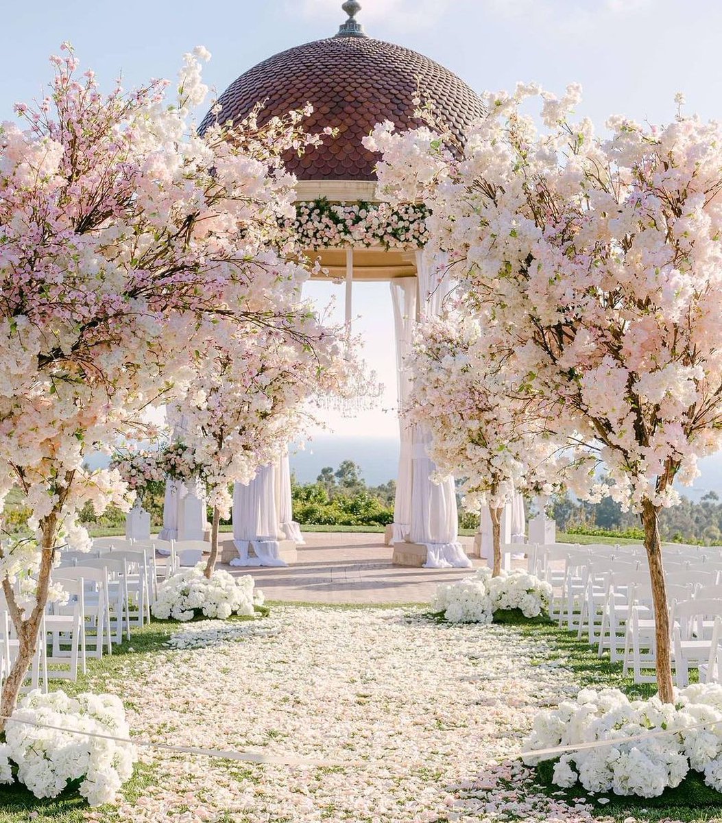 myeventpod's tweet photo. Stunning #venues and #EventDesigns. Which one is ur fave?
Planning @levinefoxevents
Photo @callawaygable
Florals @marksgarden
Decor @RevelryDesign
Photo 2
Florals @kellykaufmandesign
Stylist @joyproctor
Photo 3 @DonnyZavala
10: Planning @gg_project https://t.co/rzoyeb4d8u
