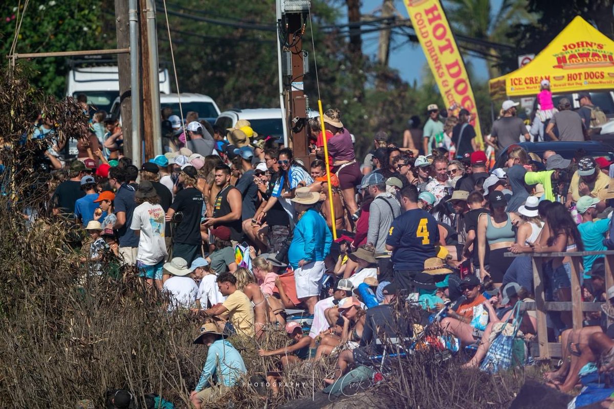 HawaiiAcp's tweet photo. Amazing photos from @IrinacrookIrina from today’s Eddie Aikau Big Wave invitational. The last time “the Eddie” was held was 2016 https://t.co/C7whnVkPM1