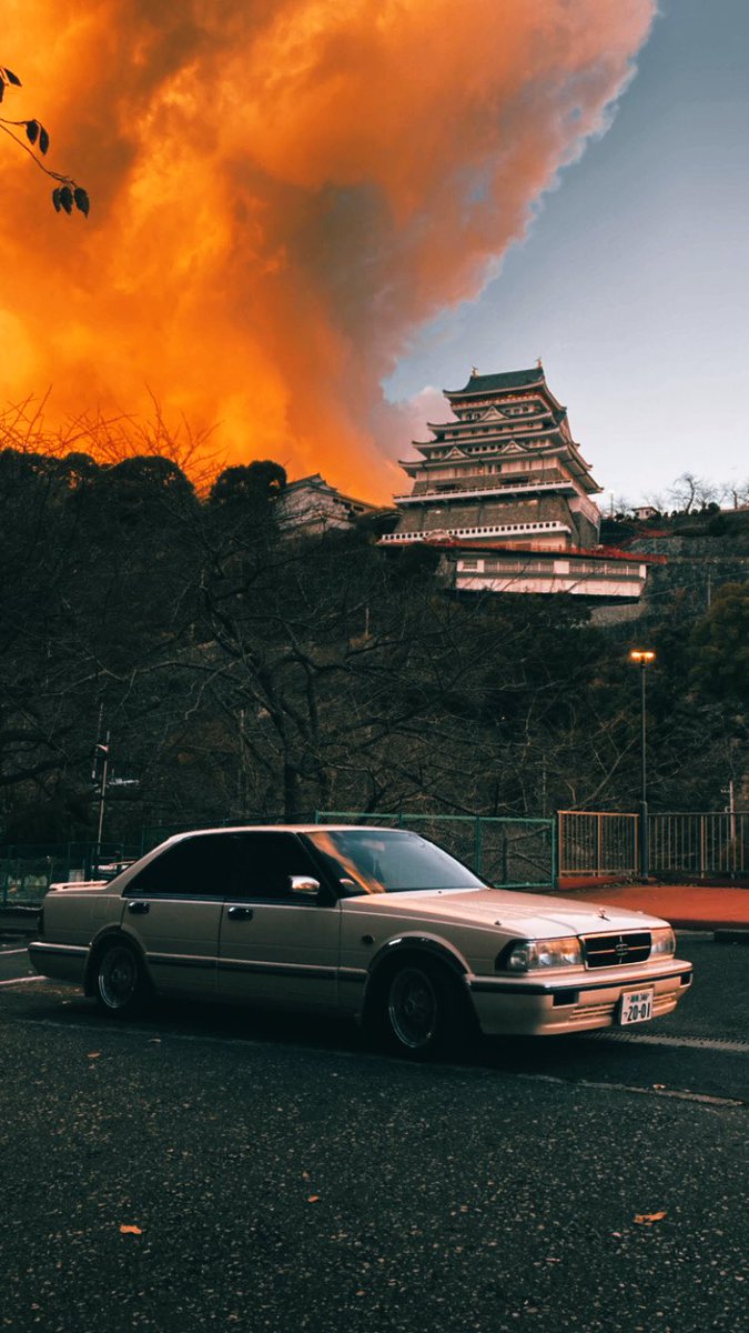 svx__2001's tweet photo. #atami #atamicastle #y31 #y31gloria #gloria #nissan #Perlwhite #oldcar #turbo https://t.co/0pceBfQAkv