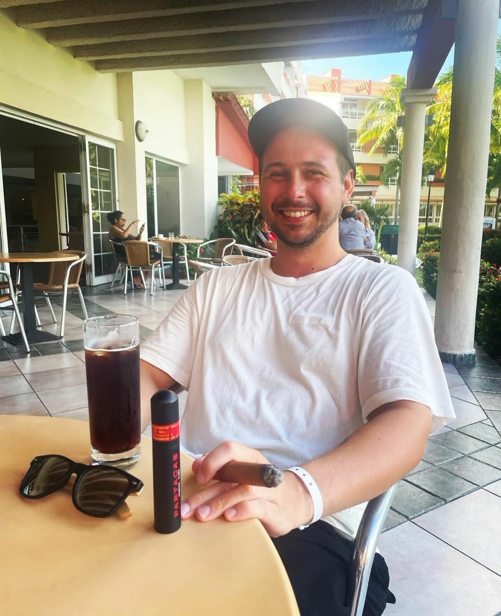 Hotels_Varadero's tweet photo. That's the kind of #happiness we want to multiply.
#Liveuptomore #responsibleliving #enjoylife #grancaribevaradero #varaderotravel #viajes_cuba #barcelohotelsresorts #OccidentalHotels #AllegroHotels
#varaderoresortbybarcelo #fowardhoteligence #winter2023 https://t.co/sh9ic2GsMB