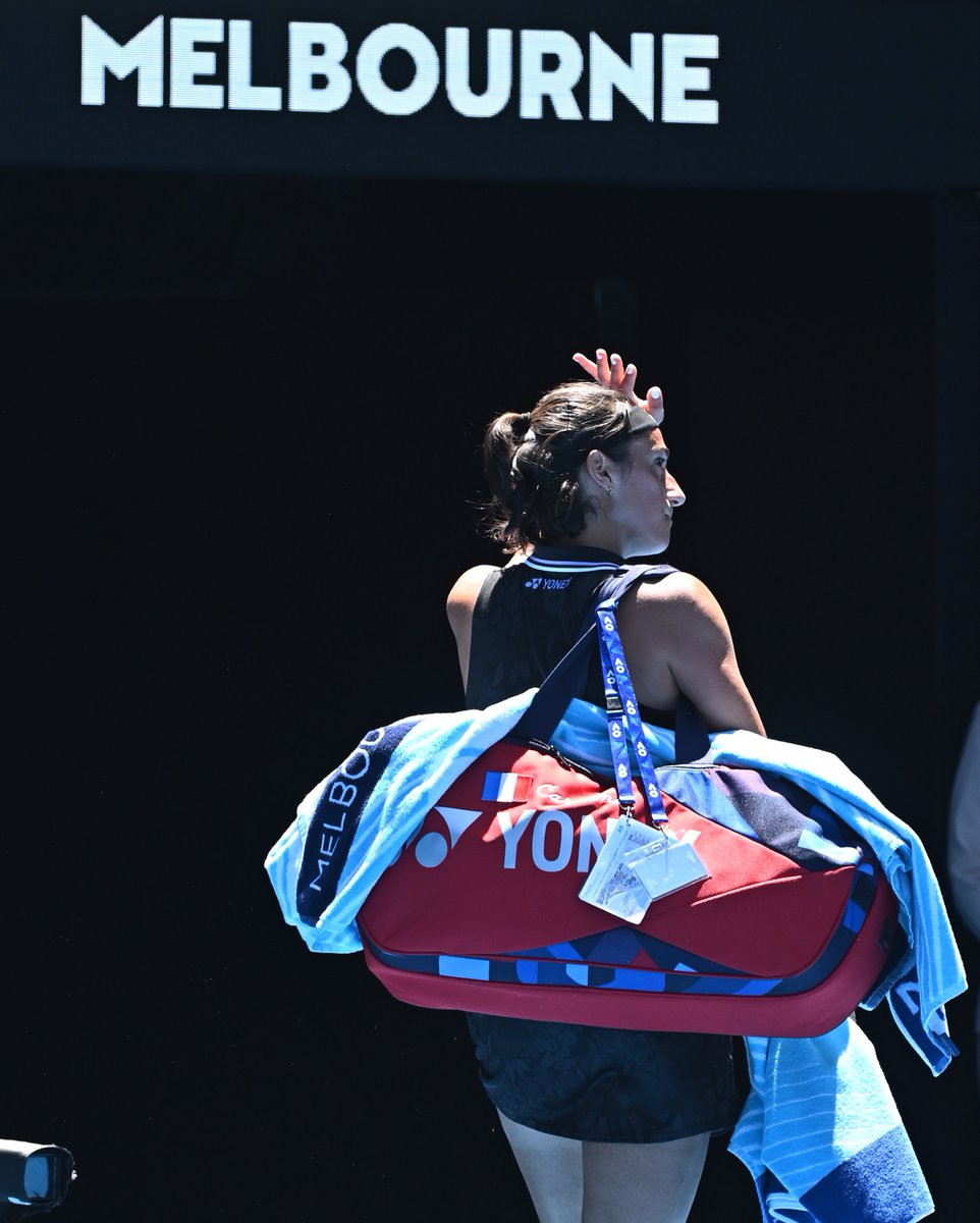 FFTennis's tweet photo. On t'aime Caro 💙
A bientôt 💪

#AusOpen • #AO2023 https://t.co/mME9ojk1XB