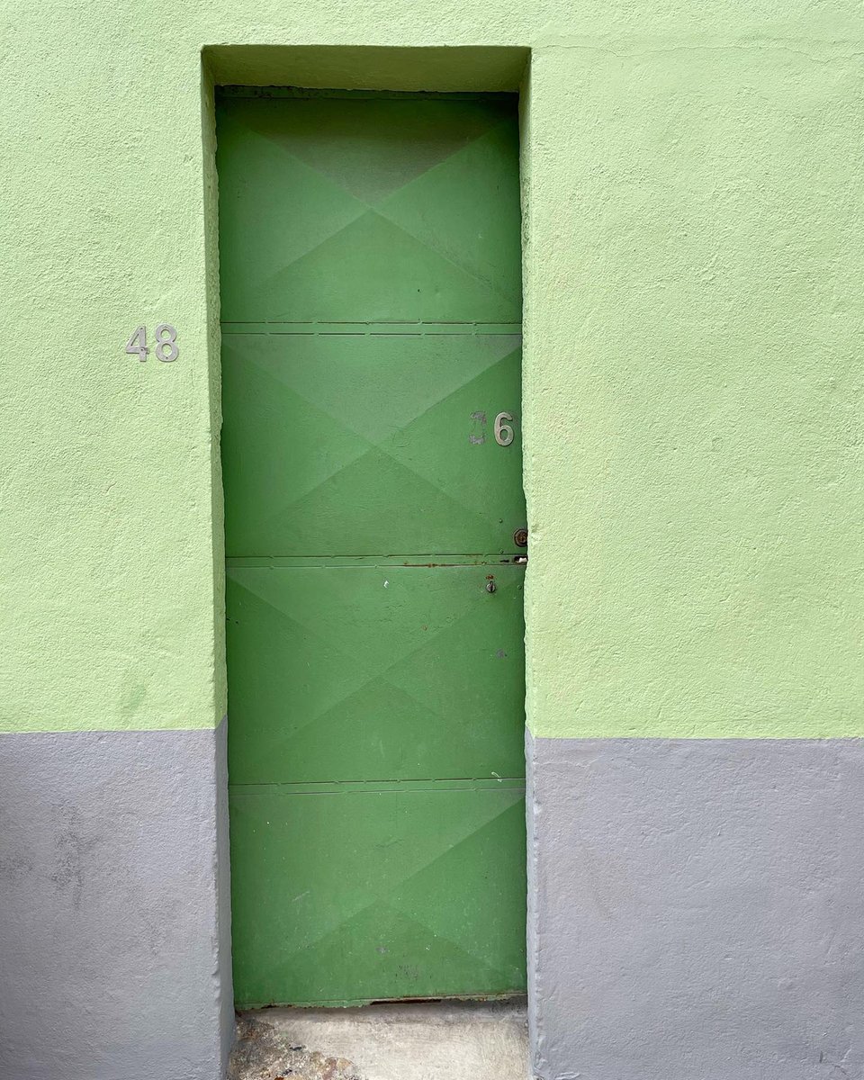 GREEN WITH GREY 
Not a color combination I would select for an interior 
but again I think I would experiment with a less intense
amount of color. 
WHERE DO YOU FIND COLOR INSPIRATION ? 
.
.
.
. 
.
.
.
.
instagram.com/p/CngwXh8oBRq/ #depoledesign #depoledesigninspirat