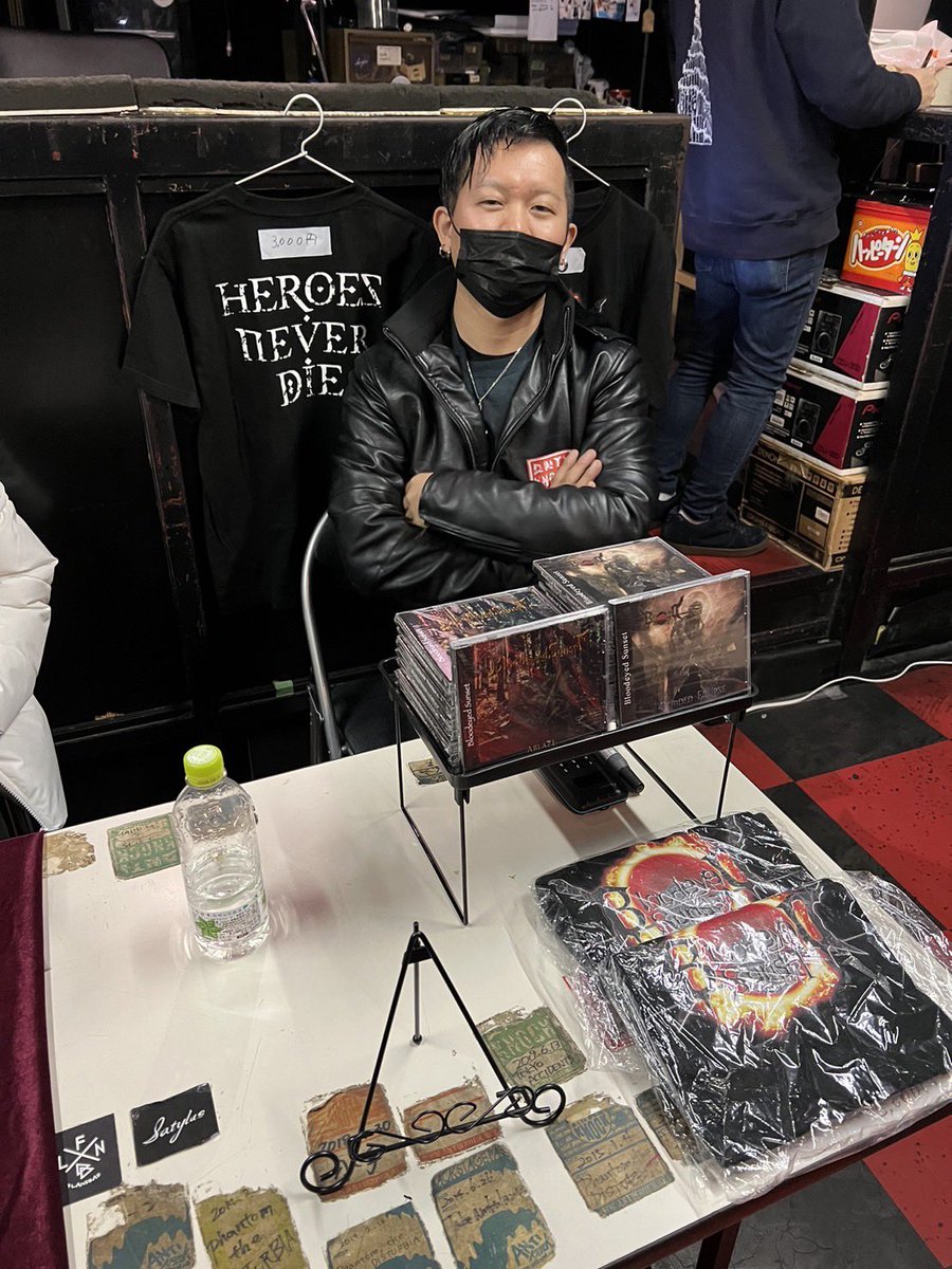 𝘽𝙇𝙊𝙊𝘿𝙀𝙔𝙀𝘿 𝙎𝙐𝙉𝙎𝙀𝙏 tweet media