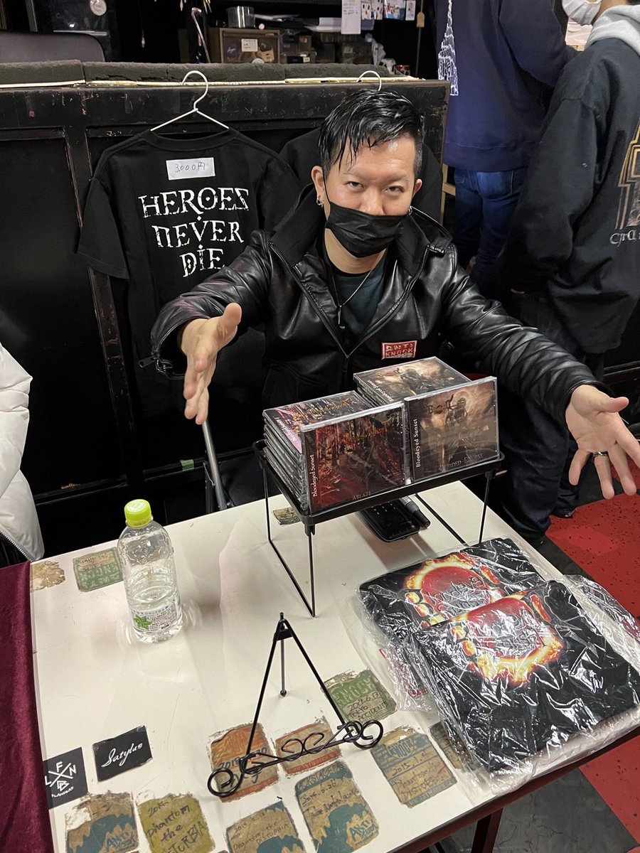 𝘽𝙇𝙊𝙊𝘿𝙀𝙔𝙀𝘿 𝙎𝙐𝙉𝙎𝙀𝙏 tweet media