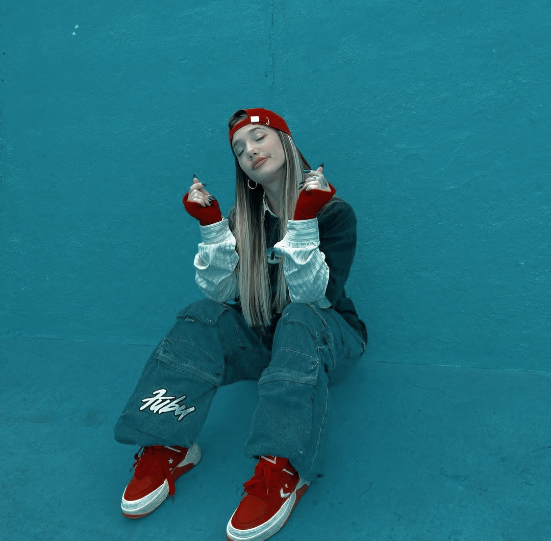 ⠀⠀
⠀⠀⠀⠀       𝒛𝑜𝑒 𝒕𝑜𝑚𝑙𝑖𝑛𝑠𝑜𝑛.
ㅤ                 𝟐𝟎 / 𝖘𝖎𝖓𝖌𝖊𝖗.
ㅤ           fc: angela torres.
          
    <a href="/xRUM0RHASIT/">𝑺𝗲𝗰𝗿𝗲𝘁 𝗻𝗲𝘄𝘆𝗼𝗿𝗸𝗲𝗿 .ᐟ</a> llegó la alegría.