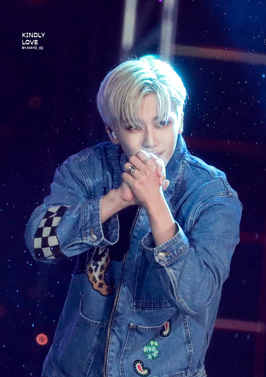 이제⁶⁵ tweet media