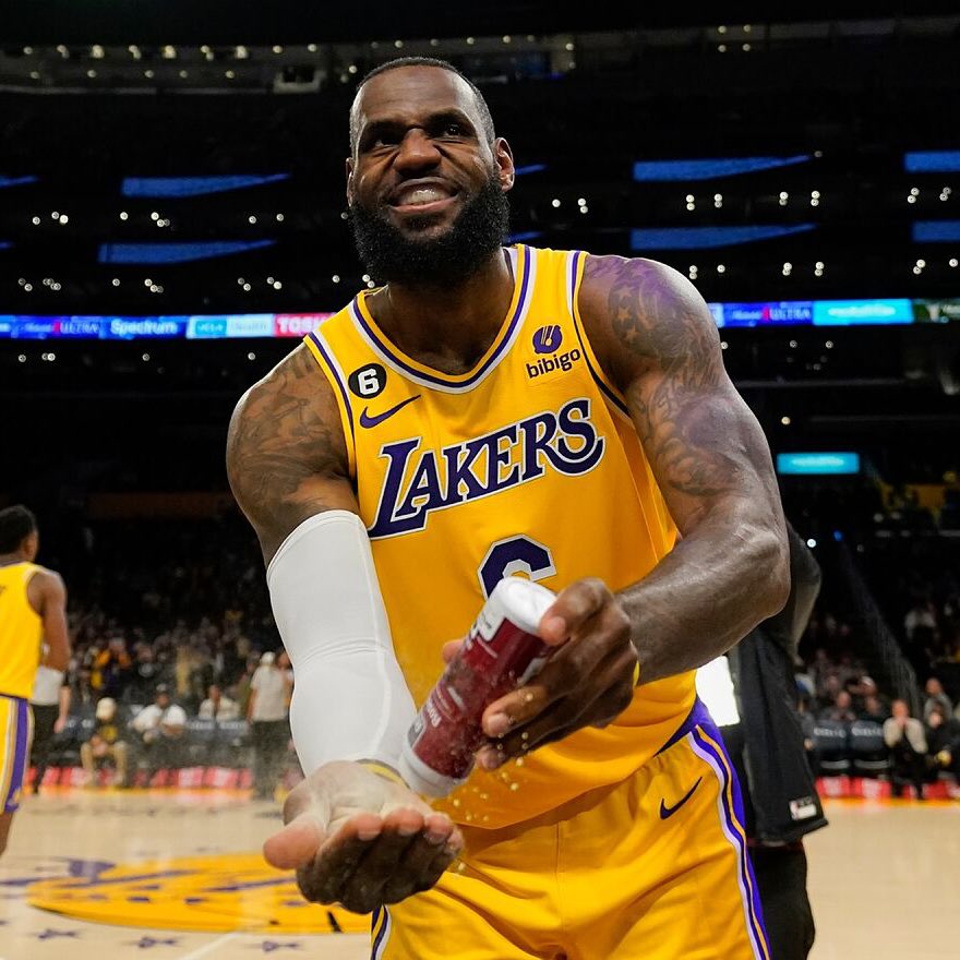 LeBron James tonight:

37 Points
11 Rebounds
4 Assists
2 Blocks
58% FG
