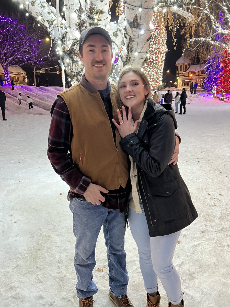 Crackerrjacks_'s tweet photo. Still can’t get over the fact they’re finally engaged 😘🥰  #corefour https://t.co/Lif2JGVrrK