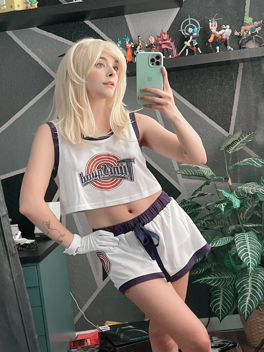 I love doing shoots like this. 💗 I’ve gotten super into cosplay again