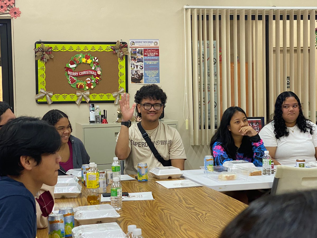 FRIENDS OF THE MARIANA TRENCH tweet media