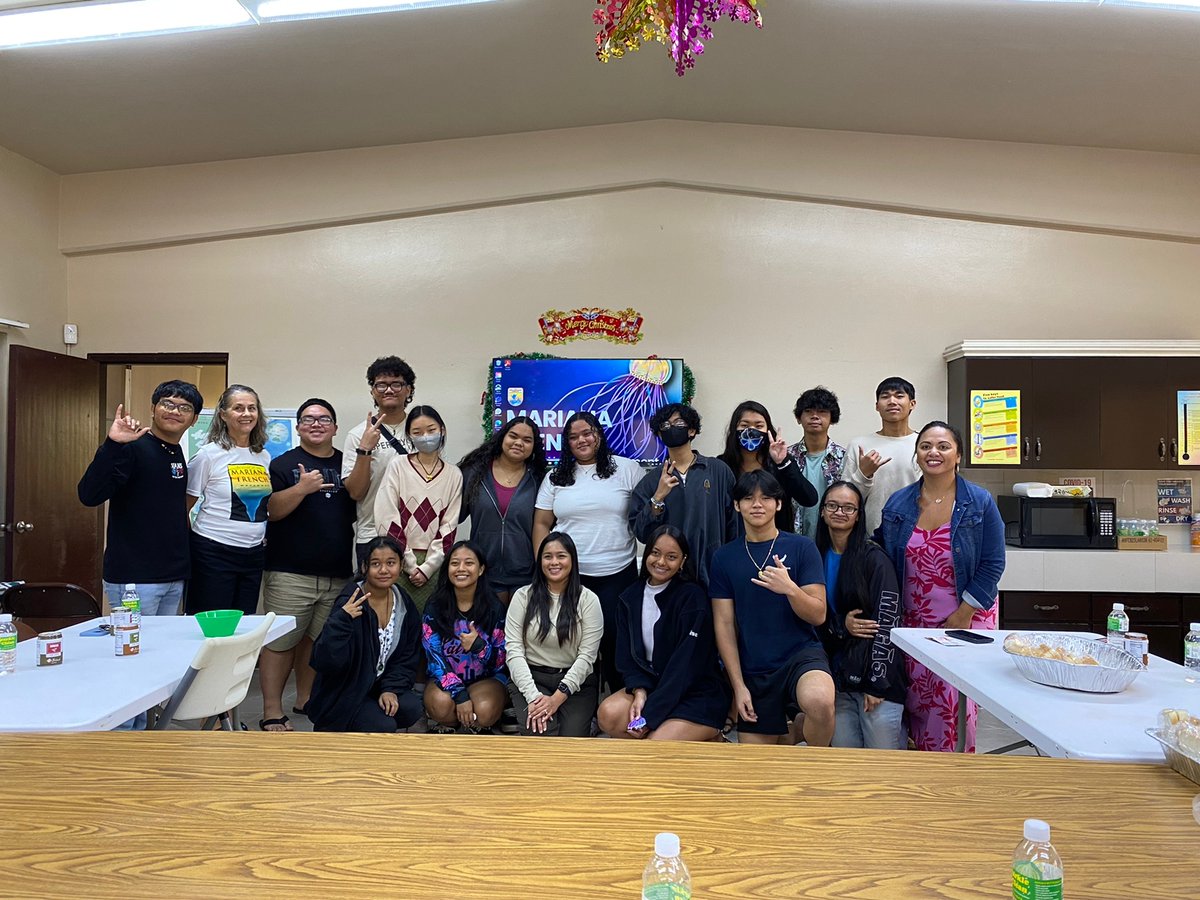 FRIENDS OF THE MARIANA TRENCH tweet media