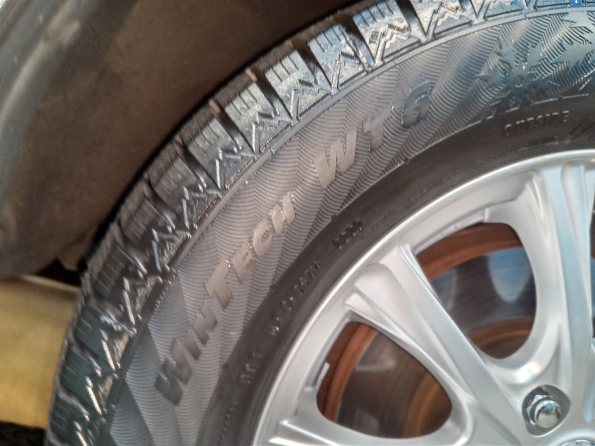 taiyaichiba3004's tweet photo. こんばんは！

#ホンダ #ステップワゴン
#VIKING #WinTech #WT6
Size：195/65R15
#タイヤ交換しました！

#タイヤ市場 #江東砂町店
#スタッドレスタイヤ #安い #東京 https://t.co/pfgthEyyhb