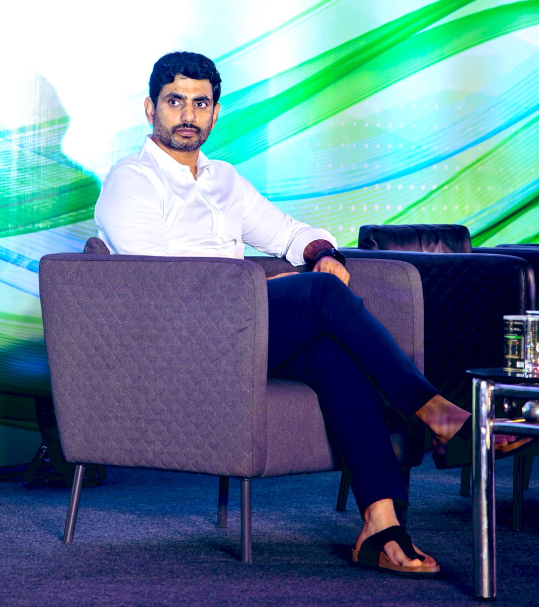 pardeepdhanwapr's tweet image. Lokesh Anna #introduced Andhra Pradesh Artificial Intelligence #Cloud #hub #policy which was a first-of-its-kind policy in the #country with the potential to #transform AP into an IoT and Cloud hub of the Country .. #HBDYoungLeaderLokesh #YuvaGalam