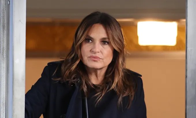 Happy 59th birthday to the Emmy-winning Mariska Hargitay. 