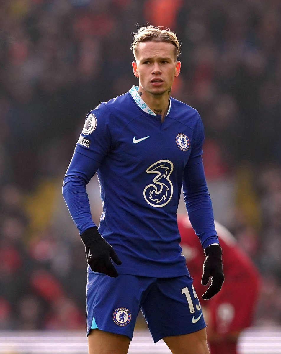 KabarChelIndo's tweet photo. "Dia sedikit mengingatkan saya pada Arjen Robben, gerak kakinya, seberapa cepat dia, bagaimana dia memanipulasi bola, saya akan sangat senang jika saya adalah (orang) #Chelsea ."

- Steven Gerrard via BT Sport

#CFC #KTBFFH https://t.co/9pxnA486Co