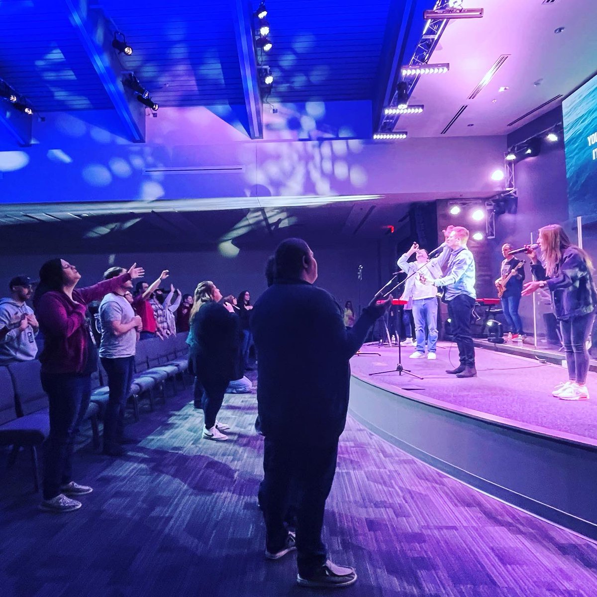 jeffdeyo's tweet photo. What an amazing weekend at #Refresh23. God gave us just what we needed—a beautiful refreshing for his frontline warrior youth ministers—as we pressed into His presence. I was also able to minister with my good friends @JLeeWorship @taylorjmarshall and @JayMooney.🔥🔥🙌🙌 https://t.co/UCBkgEkuxe