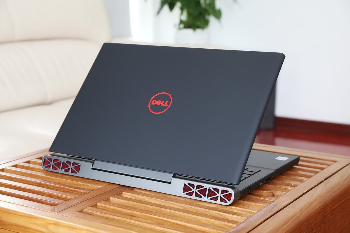 Isaacchengula's tweet photo. Naomba Nisaidie Kushare 

Dell Inspiron 15 7000 Gaming

Core i7 7th Generation
CPU @ 2.80GHz (8CPUs) 
8GB DDR4 RAM 
128GB SSD + 1TB HDD 
Intel (R) HD Graphics 630
NVIDIA GEFORCE GTX 1050 Ti
(4GB VRAM)
Keyboard Backlight

Price 1,700,000Tsh

☎️/WhatsApp 0753902779 https://t.co/TOturT9MDb