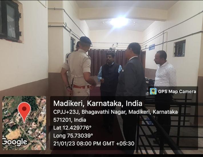KodaguMinority's tweet photo. ಮಾನ್ಯ ಉಪ ಲೋಕಾಯುಕ್ತರಾದ ಶ್ರೀ ಕೆ ಎನ್ ಫಣೀಂದ್ರ ರವರು ಅಲ್ಪಸಂಖ್ಯಾತರ ಕಲ್ಯಾಣ ಇಲಾಖೆ ಬಾಲಕಿಯರ ವಿದ್ಯಾರ್ಥಿ ನಿಲಯ ಕ್ಕೆ ಭೇಟಿ ನೀಡಿ ಪರಿಶೀಲಿಸಿದರು
ಮಾನ್ಯ ಜಿಲ್ಲಾಧಿಕಾರಿಗಳು, ಮಾನ್ಯ ಪೊಲೀಸ್ ವರಿಷ್ಠಾಧಿಕಾರಿಗಳು,ಮಾನ್ಯ ಜಿಲ್ಲಾ ಪಂಚಾಯಿತಿ CEO, ಮಾನ್ಯ ಜಿಲ್ಲಾ ಅಧಿಕಾರಿಗಳು ಮತ್ತು ತಾಲ್ಲೂಕು ವಿಸ್ತರಣಾಧಿಕಾರಿಗಳು ಕೊಡಗು ಜಿಲ್ಲೆ https://t.co/SJAv7IKB5r