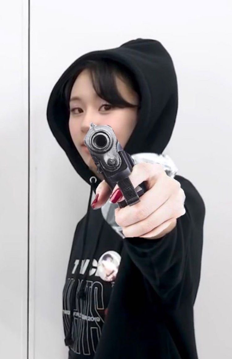 go follow my main <a href="/CYL0V/">kyo</a> or chaeyoung will shoot