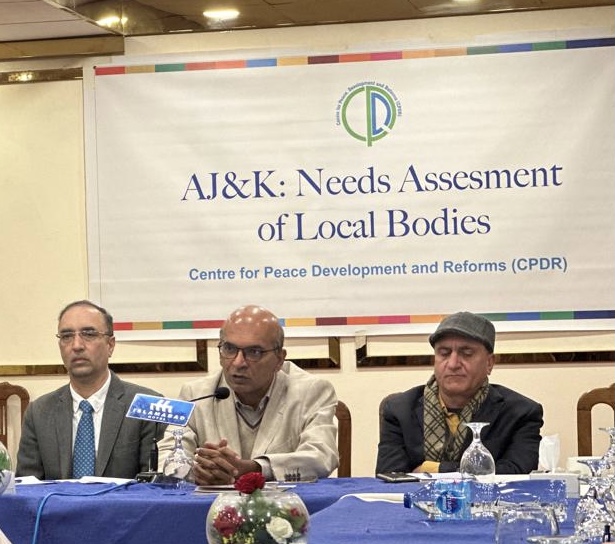 In his speech, <a href="/mqur2001/">Mukhtar Ahmad Ali مختار</a>, Executive Director <a href="/cpdi_pakistan/">CPDI Pakistan</a> said 1) Local reps have to play an innovative role in the fast-track development of AJK rather than waiting for gov support 2) Set measurable goals in a five-year plan.
These views were shared at a workshop by <a href="/cpdrajk/">Centre for Peace,Development and Reforms (CPDR)</a>.