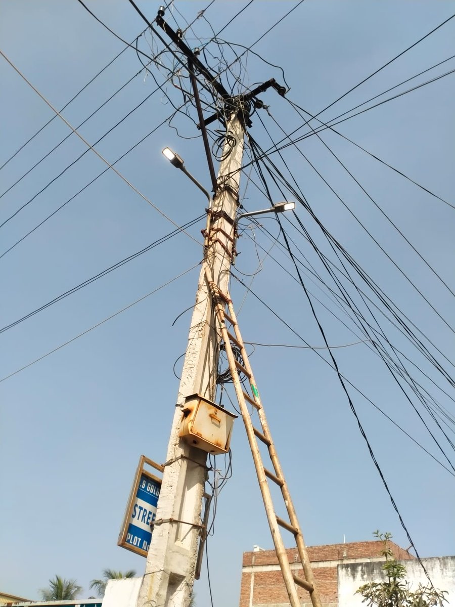 EE_ELECTRICAL_CMZ tweet media