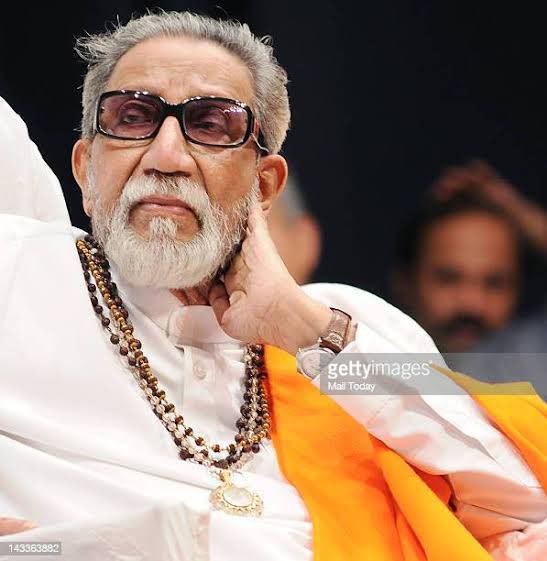 EKTAMORE4's tweet photo. Remembering Balasaheb Thackeray Ji on his birth anniversary. I will always cherish my various interactions with him. He was blessed with rich knowledge and wit. He devoted his life to public welfare.🇮🇳🇮🇳
Happy birthday🌟 https://t.co/06pT62SKv5