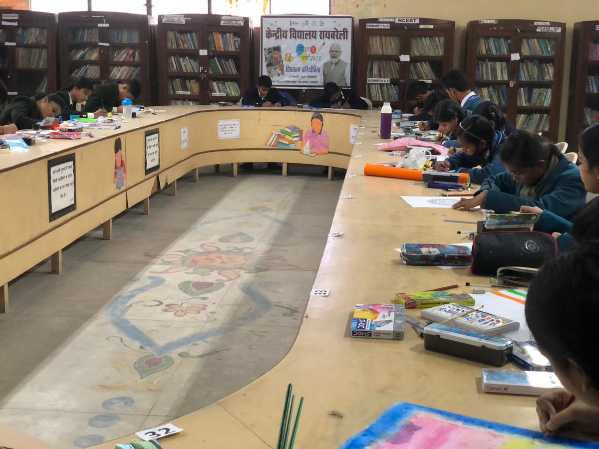 KVS_HQ's tweet photo. #ExamWarriors of KVS Lucknow Region are enthusiastically participating in the Painting Competition organized by @EduMinOfIndia on the occasion of #ParakramDiwas. 

#PPC2023 #ProudKVian 
@DeputyKvs @mygovindia https://t.co/j2Yfn1pCdD