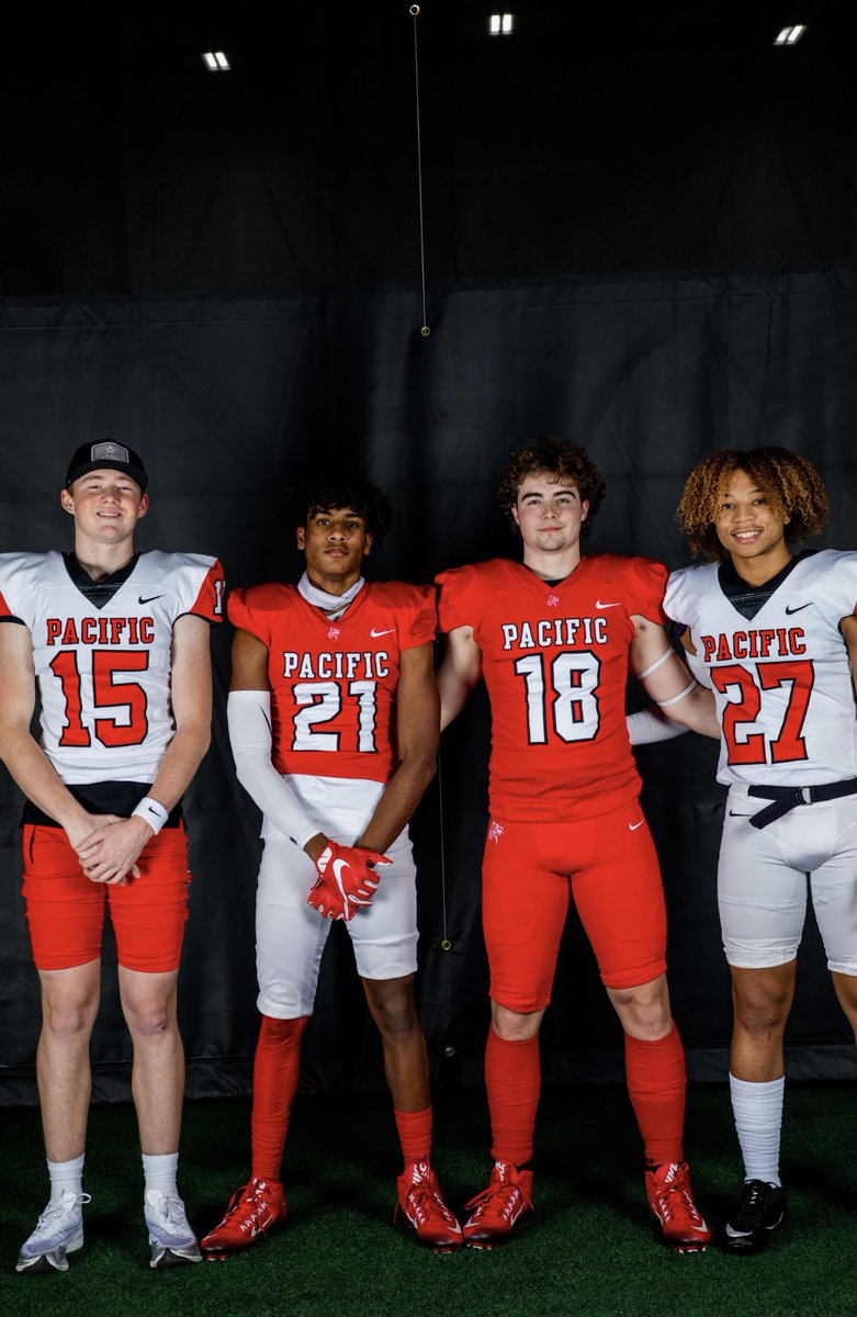 Thank you Pacific University for hosting us this weekend! Awesome time with the boys! ⁦<a href="/CoachJCraft/">Coach Jim Craft</a>⁩ ⁦<a href="/Coach_Gilgan/">Lukkes Gilgan</a>⁩ ⁦<a href="/CoachFalc/">Ian Falconer</a>⁩ ⁦<a href="/coachflory/">Coach Flory CSCS</a>⁩ ⁦<a href="/Coach_Tui52/">Coach Tui</a>⁩ <a href="/CoachCross2/">Coach Sheldon Cross</a>⁩ ⁦<a href="/AndySchell23/">Andy Schell</a>⁩ ⁦<a href="/RFordFSP/">Reggie Ford</a>⁩
