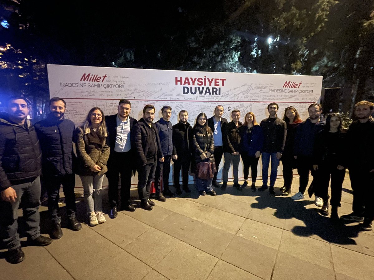 chpcatalcagenc's tweet photo. İrademize,umudumuza,geleceğimize sahip çıkmaktan Vazgeçmeyeceğiz !

📍Beylikdüzü https://t.co/4iINMmktxT