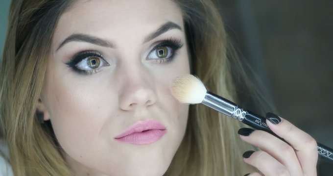 New post "Trans / Crossdressing Tips: 7 Easy Ways to Improve Your Female Appearance" on my blog - "Do