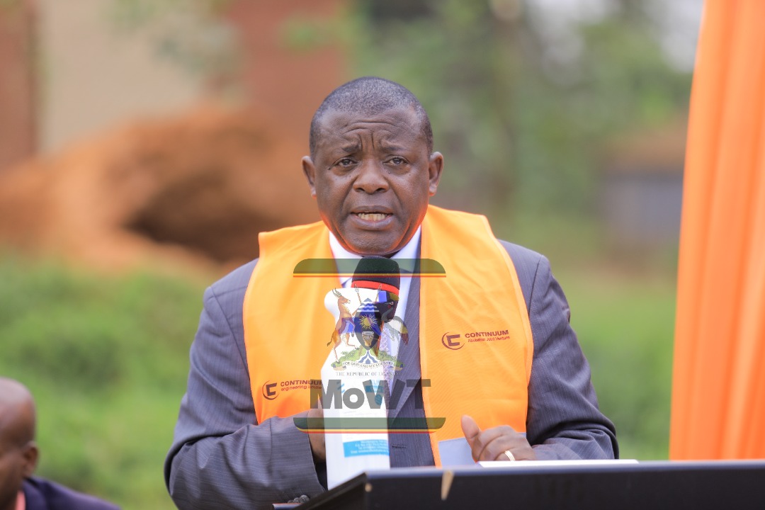 engsbagonza's tweet photo. I presented the project report for upgrading of Kakiri-Masulita-Mawale road (23.1km) last Wednesday, 18th January 2023 at Masulita Town Council, Wakiso District at the Ground Breaking Function presided over by the Hon. Minister of Works and Transport, Gen. Katumba Wamala. https://t.co/vEgjJKYsZl