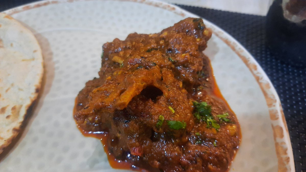 zafrimn's tweet photo. A visit to #Jaipur is incomplete without #LaalMaas... https://t.co/bgq9yAd201