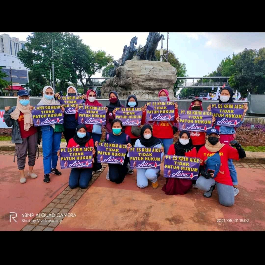 jaedi09's tweet photo. #BoikotEsKrimAice
#BoikotAice
#indonesiaboikoteskrimaice
#boikotaice
Tetap melawan sampai musnah ketiadadilan terhadap buruh https://t.co/VAfX3djKaY