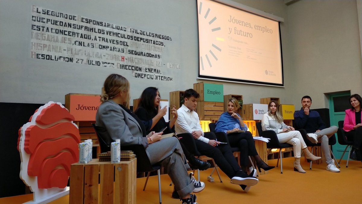 ayudaenaccion's tweet photo. Leticia López, nuestra responsable de gestión de programas de inclusión laboral: "la empleabilidad es un proceso en el que se mezclan varios factores. Los integramos para contribuir a un mejor resultado, y eso no es fácil porque la realidad y las personas cambian". #DialogandoCon https://t.co/eMaRZWKpX9