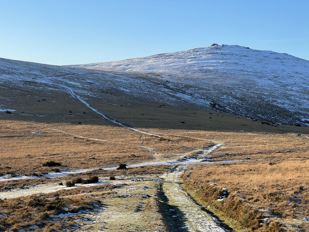 Mrs_K_Coe's tweet photo. Snow covered Dartmoor looked magical for #TenTors training this weekend with @ExeterSchoolUK M5 and L6 #ExeterSeniorSchool #devonindependentschool ❄️⛺️🥾🥾 https://t.co/tDVhR3Qb4f