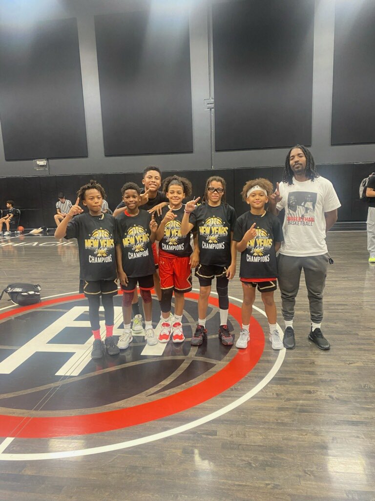 <a href="/uh_elite/">UH Elite</a> all over the valley this last weekend. Winning ships and winning awards at camp. #family #uhelite