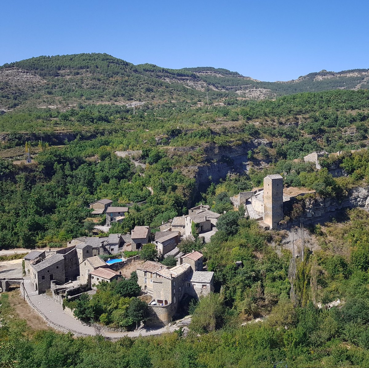 From my travel archives.

#roamtheplanet #romanhistory #explore #history #montañana
#aragon #visitaragon #medieval #medievalspain #huesca #huescalamagia #spain #photography #landscapephotography #landscape #nature #travel